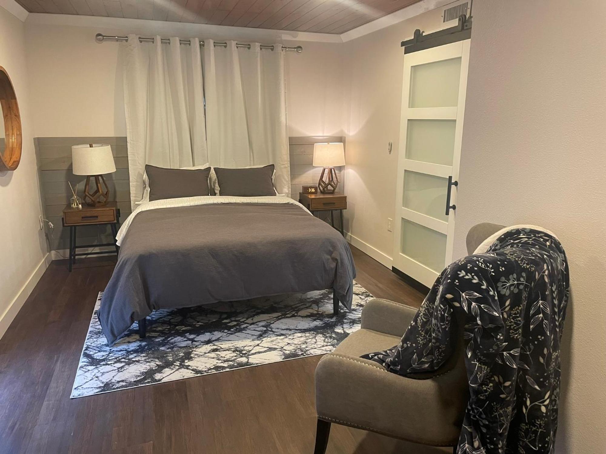 Shares Courtyard Luxury Apt - New! Rockledge Exterior foto